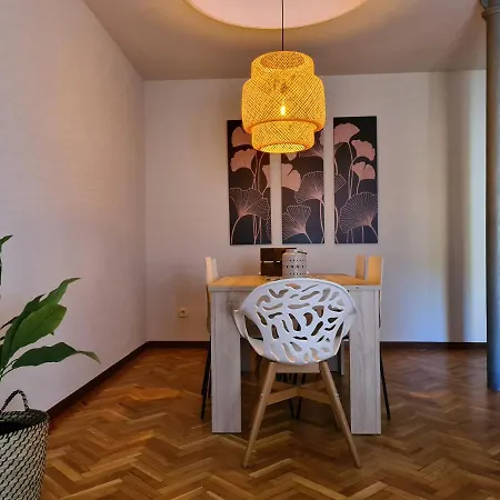 18 Torres Molino Apartment *